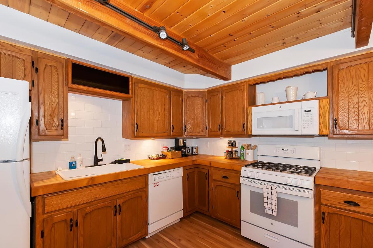 Summit Happy Cabin With Hot Tub! High Speed Ev Hookup, Close To Slopes Биг Бэар Лейк Экстерьер фото